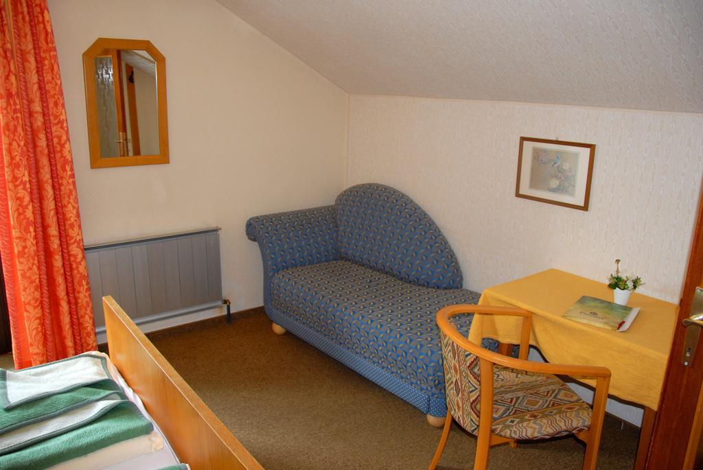 Fruehstueckspension Wiesenhaus Miesenbach  ภายนอก รูปภาพ